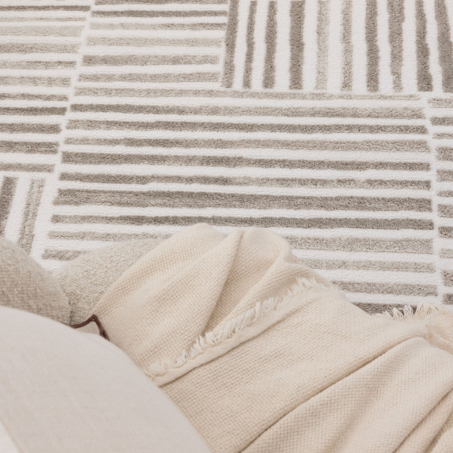 Wellington Beige 00300