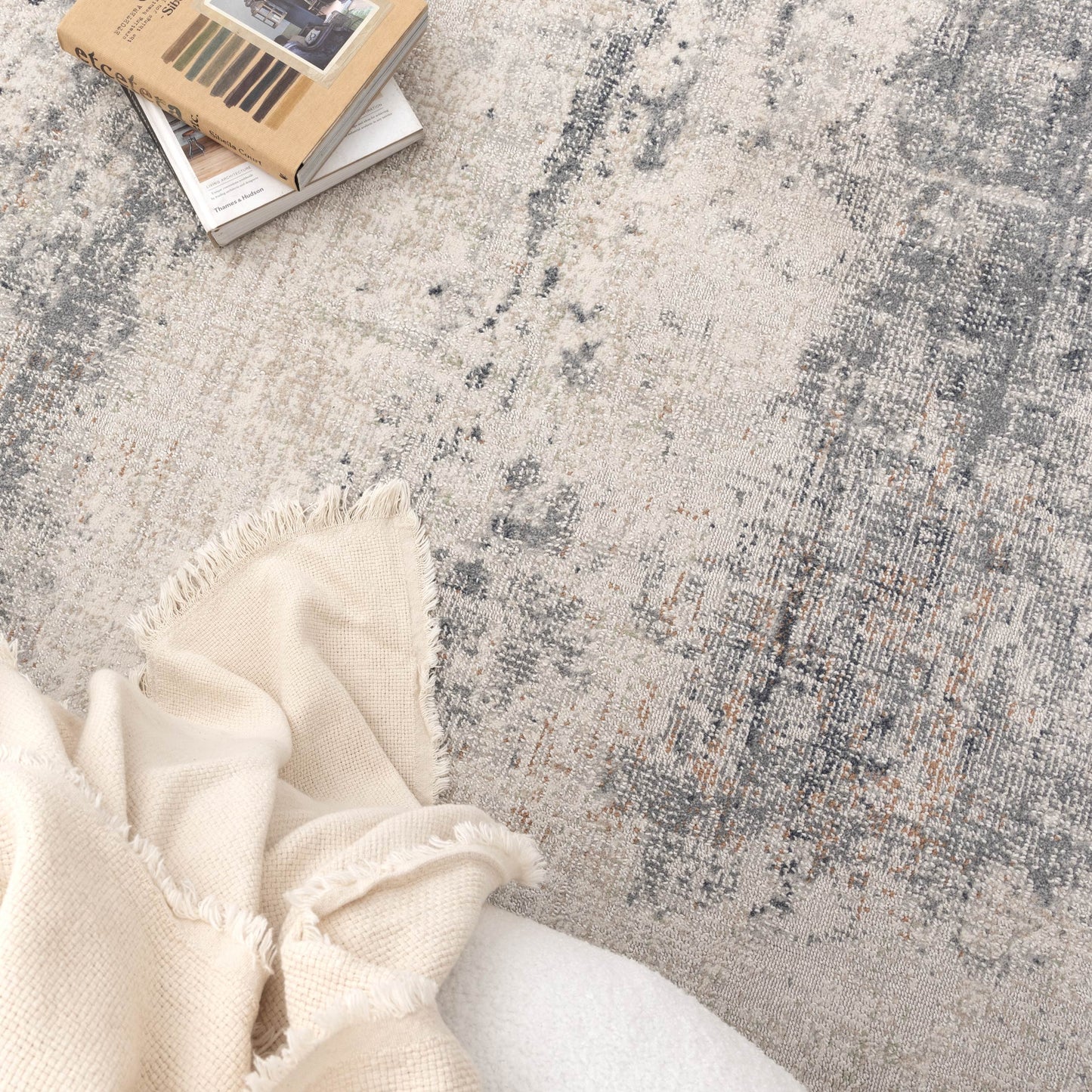 Toscana Distressed Splash Beige Blue 60005