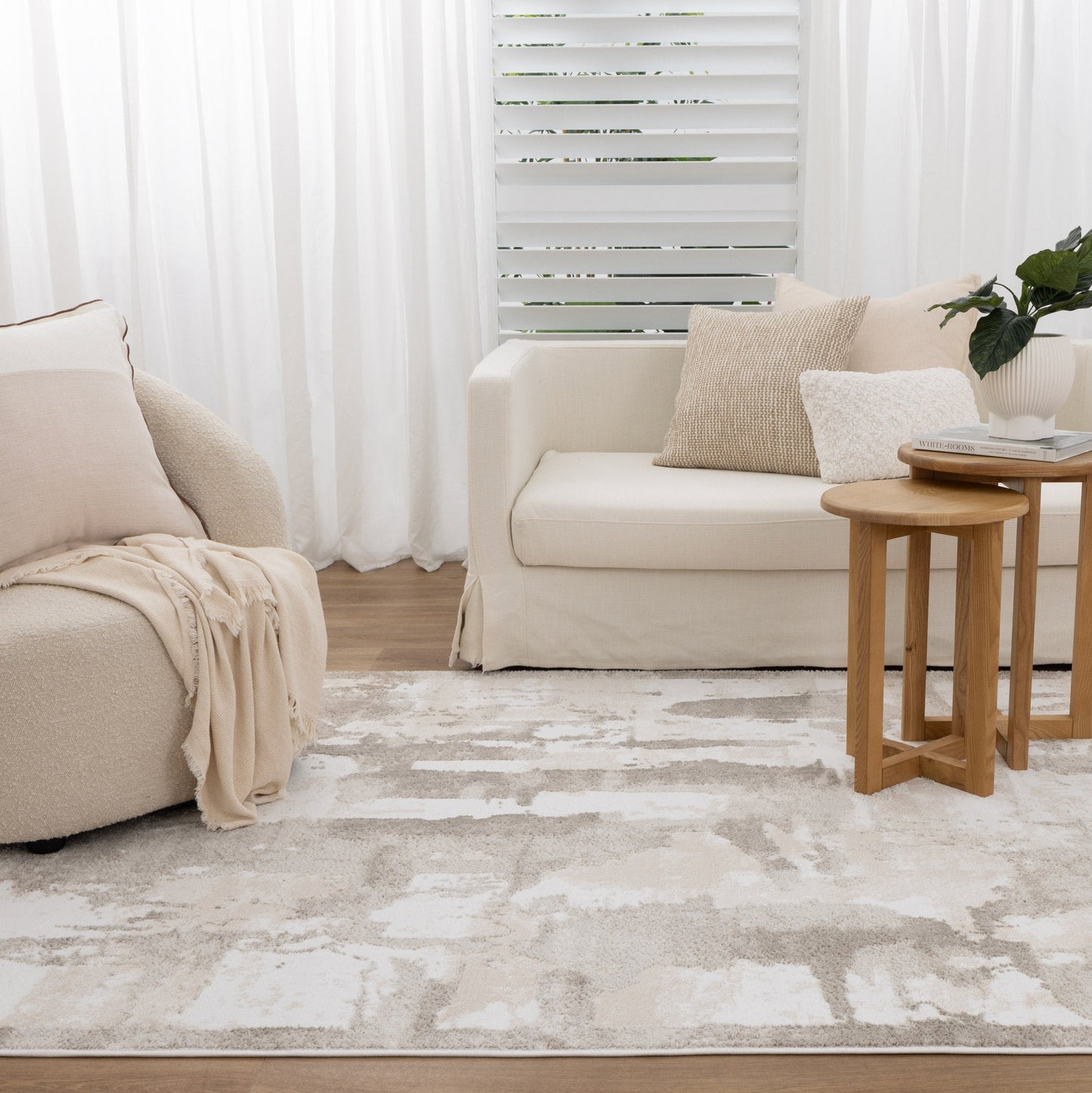 Wellington Beige 00800
