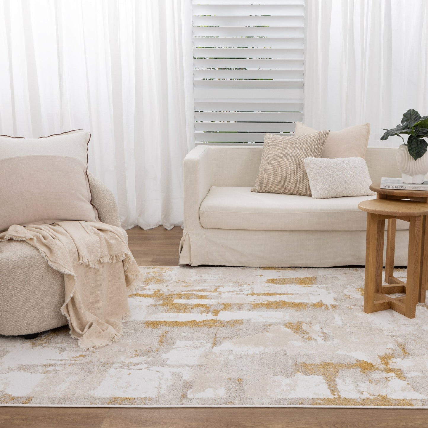 Wellington Gold 00900